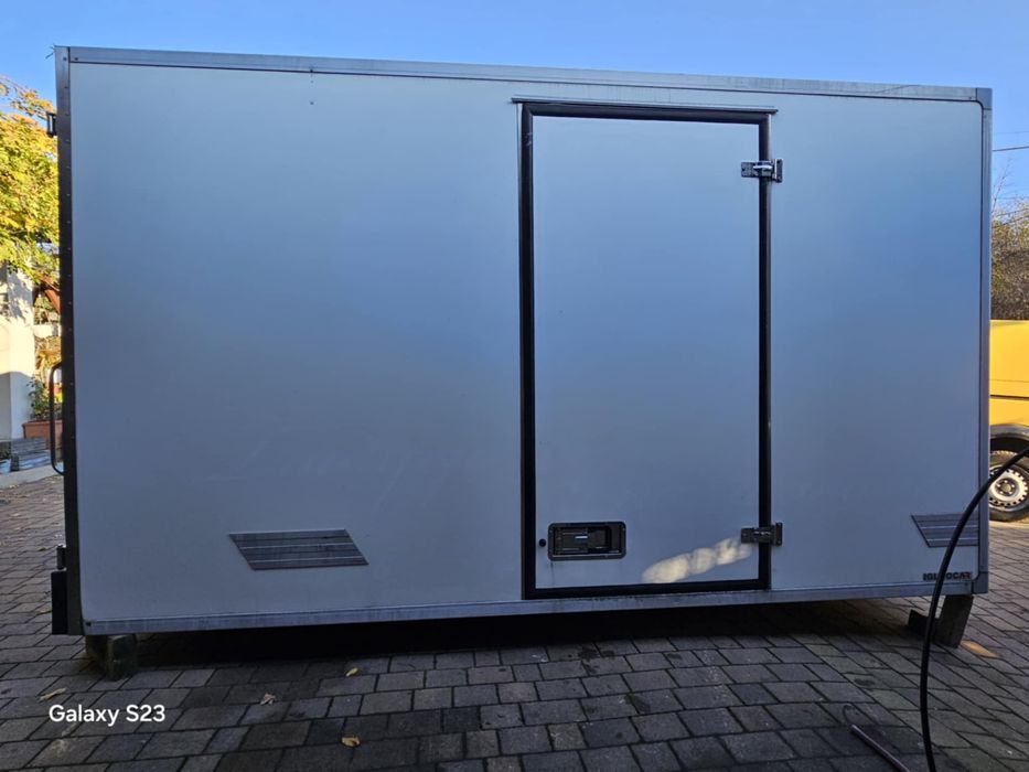 Kontener izoterma stan bardzo dobry polecam