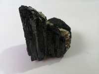 Naturalny kamień Czarny Turmalin w formie surowych kryształów nr 6