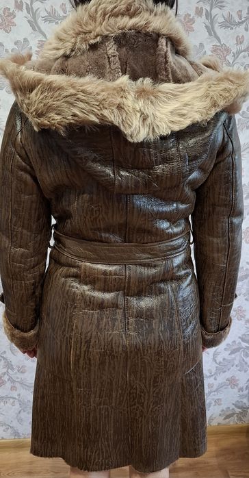 Продам женскую дублёнку
