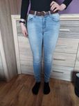 Jeansy niebieskie rurki skinny