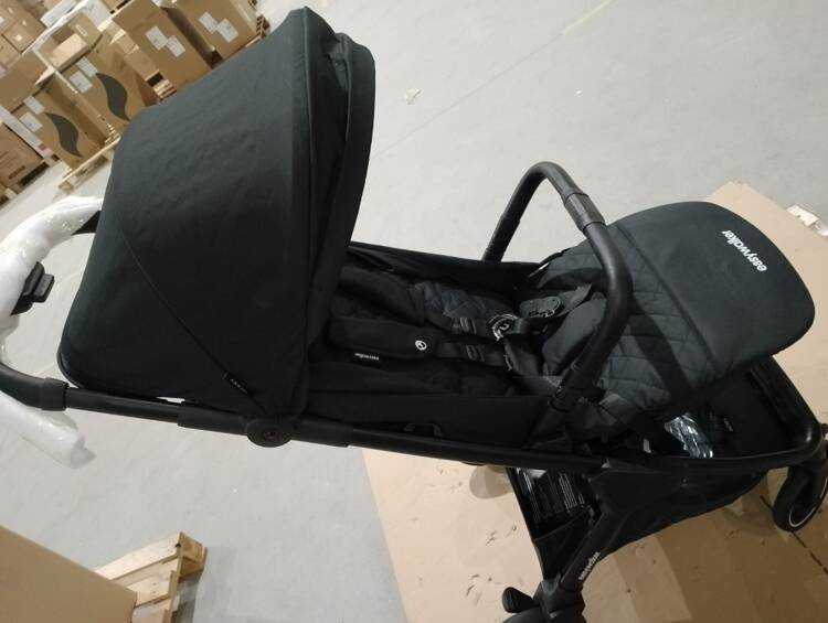 [OUTLET] Easywalker Jackey Kompaktowy Wózek Spacerowy Shadow Black