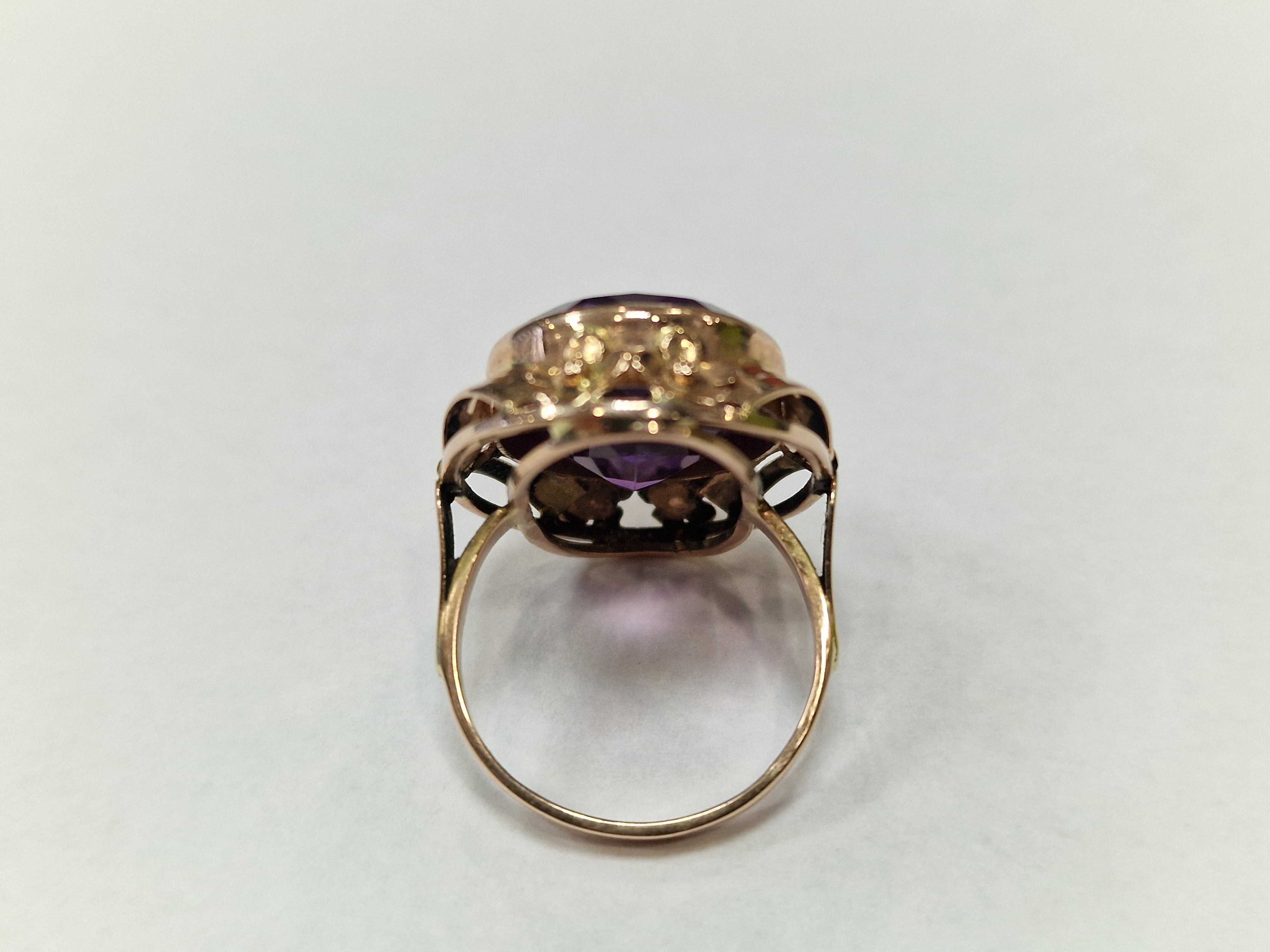 Złoty pierścionek damski/ 585/ 11.60 gram/ R18/ Aleksandryt/ kamie DST