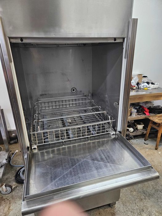 Zmywarka winterhalter GS640 energy do garów pojemników