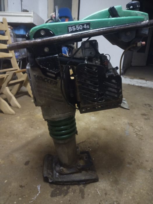 Wacker Bs50-4s skoczek zagęszczarka stopa