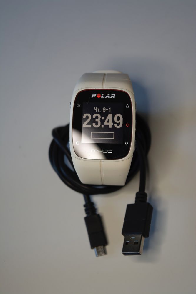 Спортивний годинник Polar M400