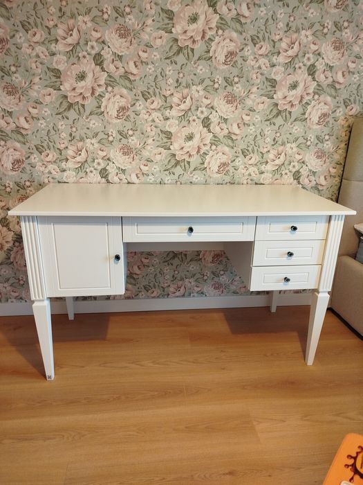 Biurko Ines elegant white sekretarzyk
