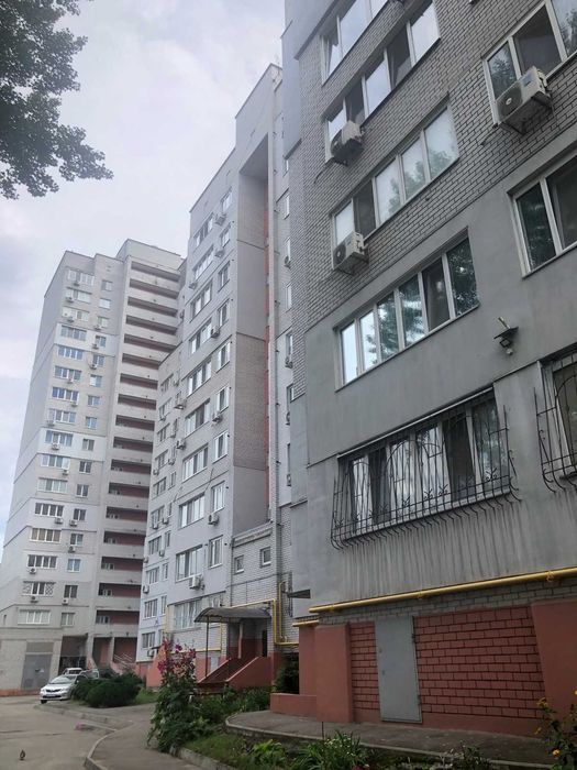 Продам 2 к. квартиру ЖК" Созидатель"- на ЖМ Перемога (Победа)-6