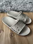 Klapki kapielowe crocs bezowe rozm. 41-42