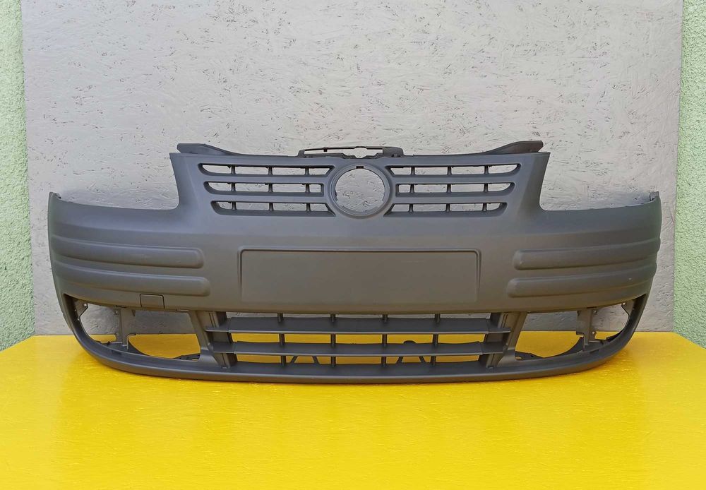 Решотка Заглушка в бампер на Volkswagen Caddy Фольксваген Кадди 04-10р