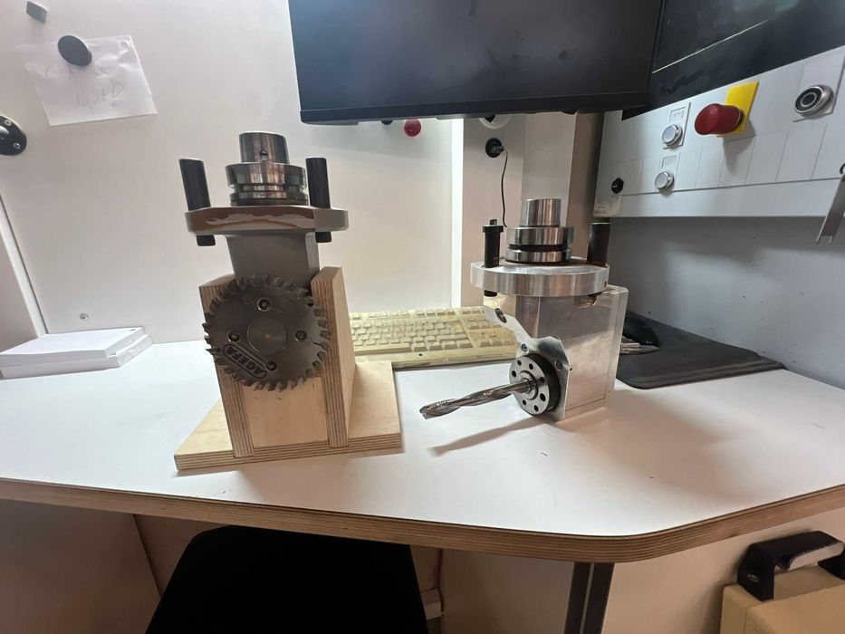 Centrum obróbcze CNC Weeke Venture 4 osiowe