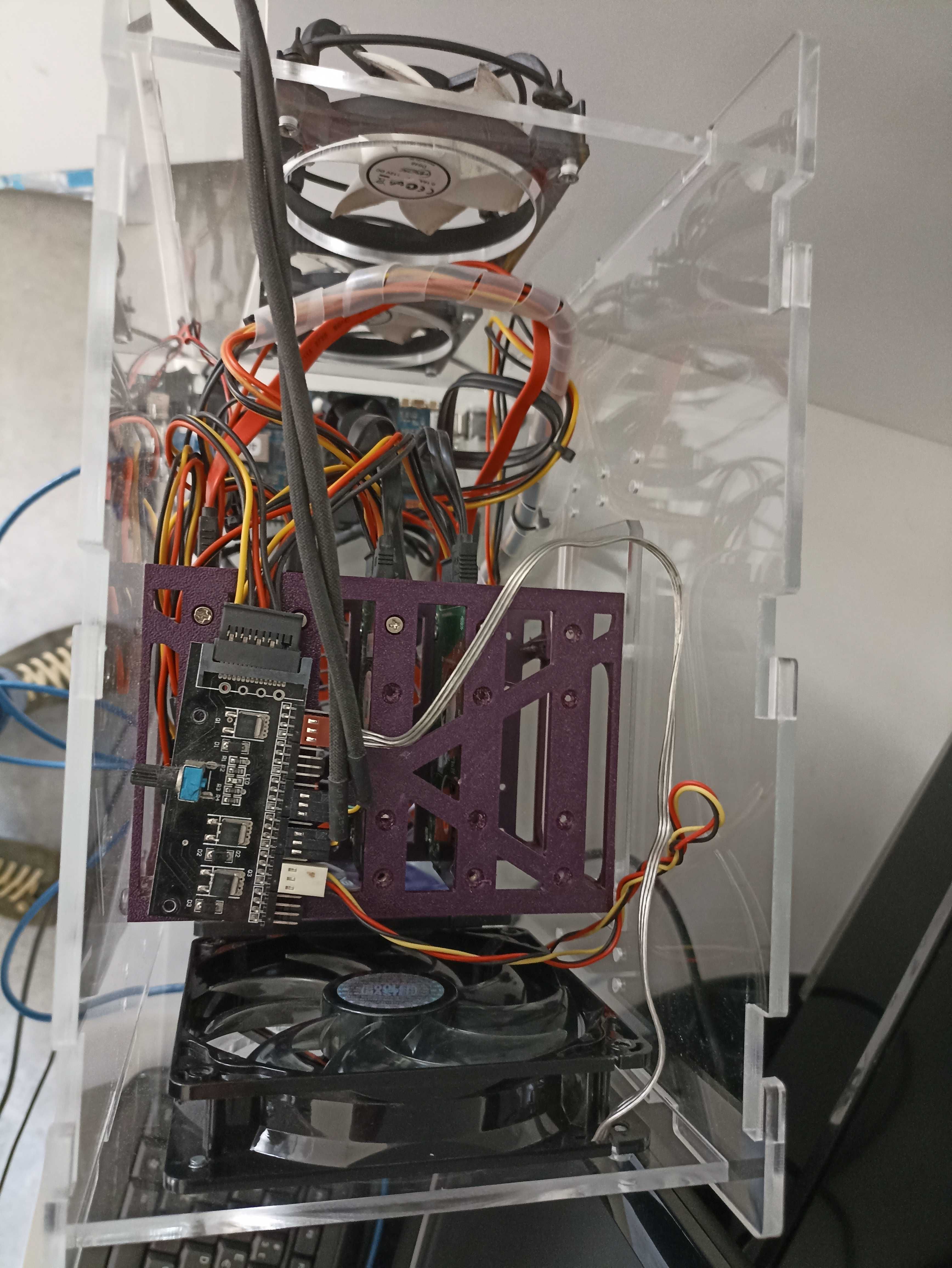 ROCKPro64 4GB Single Board + 64GB eMMC + Caixa + fonte + 4 discos