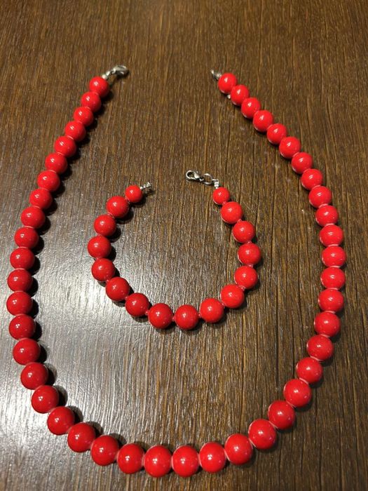 Коралове намисто