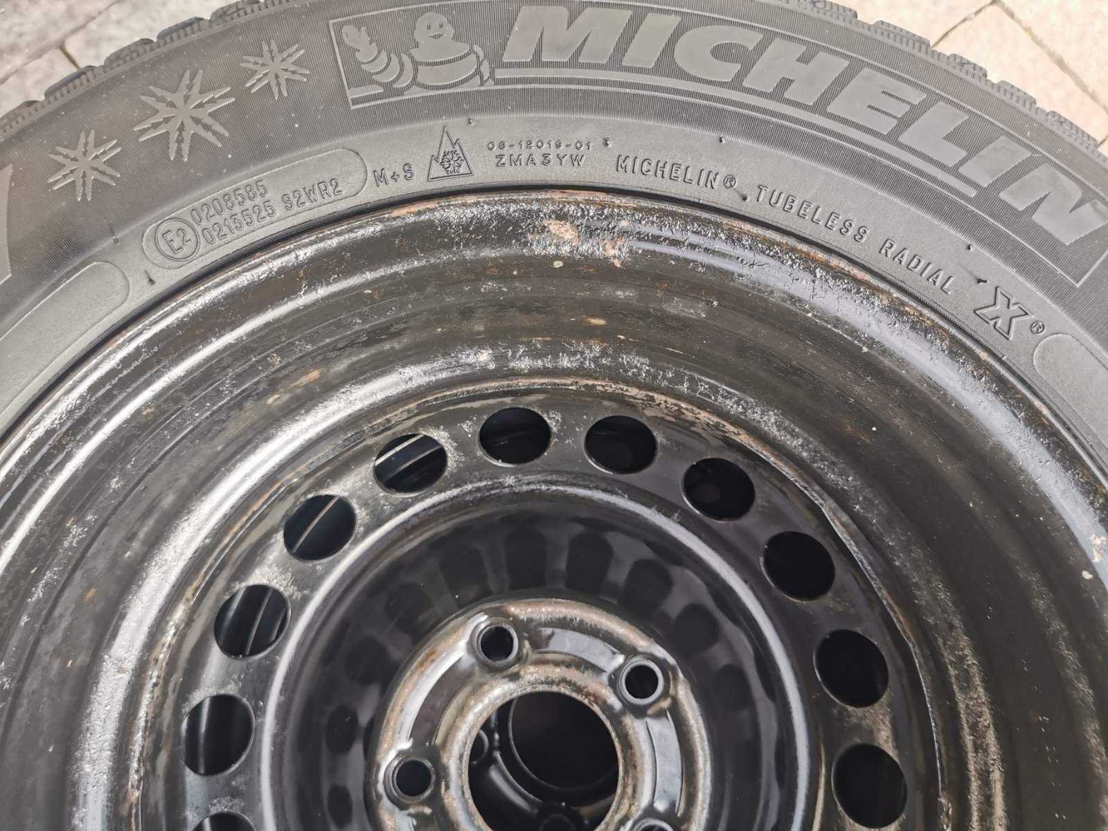 Зимова резина з дисками MICHELIN Alpin5 195/65 R15