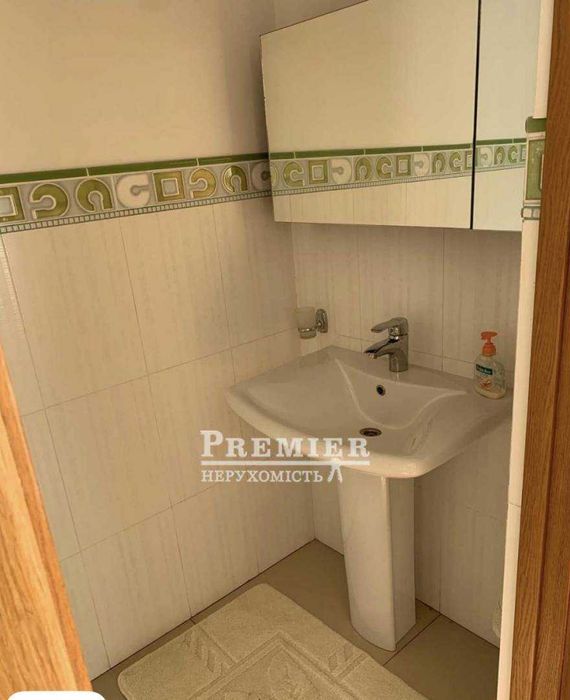 Продам сучасний двоповерховий будинок