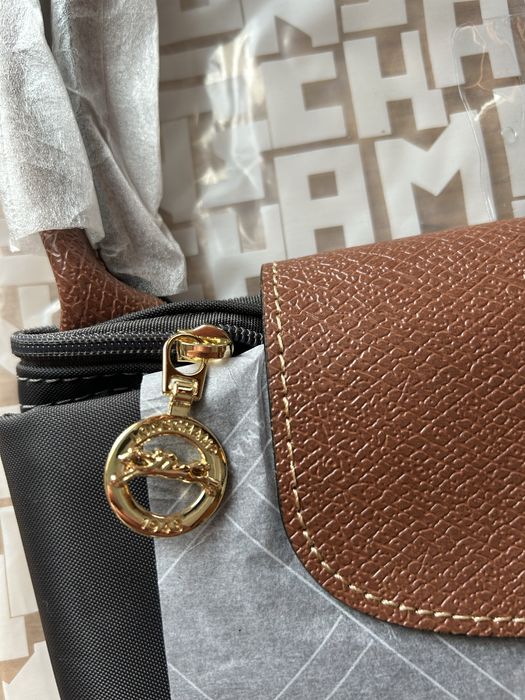 Mala Longchamp cinzenta