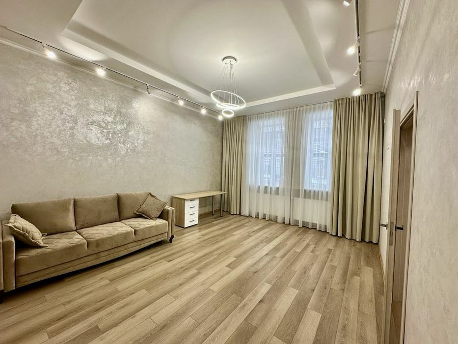 Продам 2-ох кім квартиру біля ТЦ Форум, вул.Замарстинівська 32