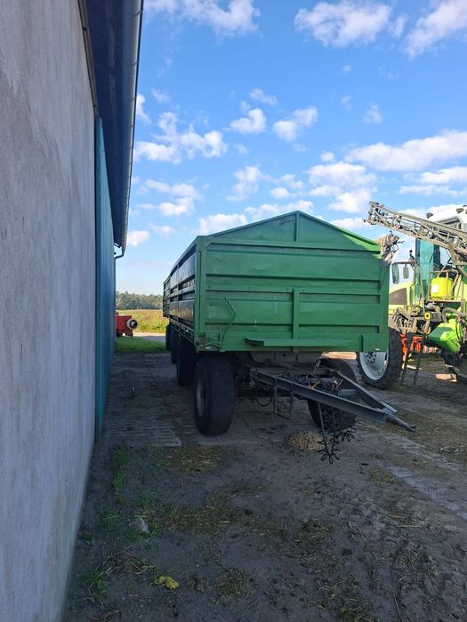 Sprzedam przyczepe HL 8011