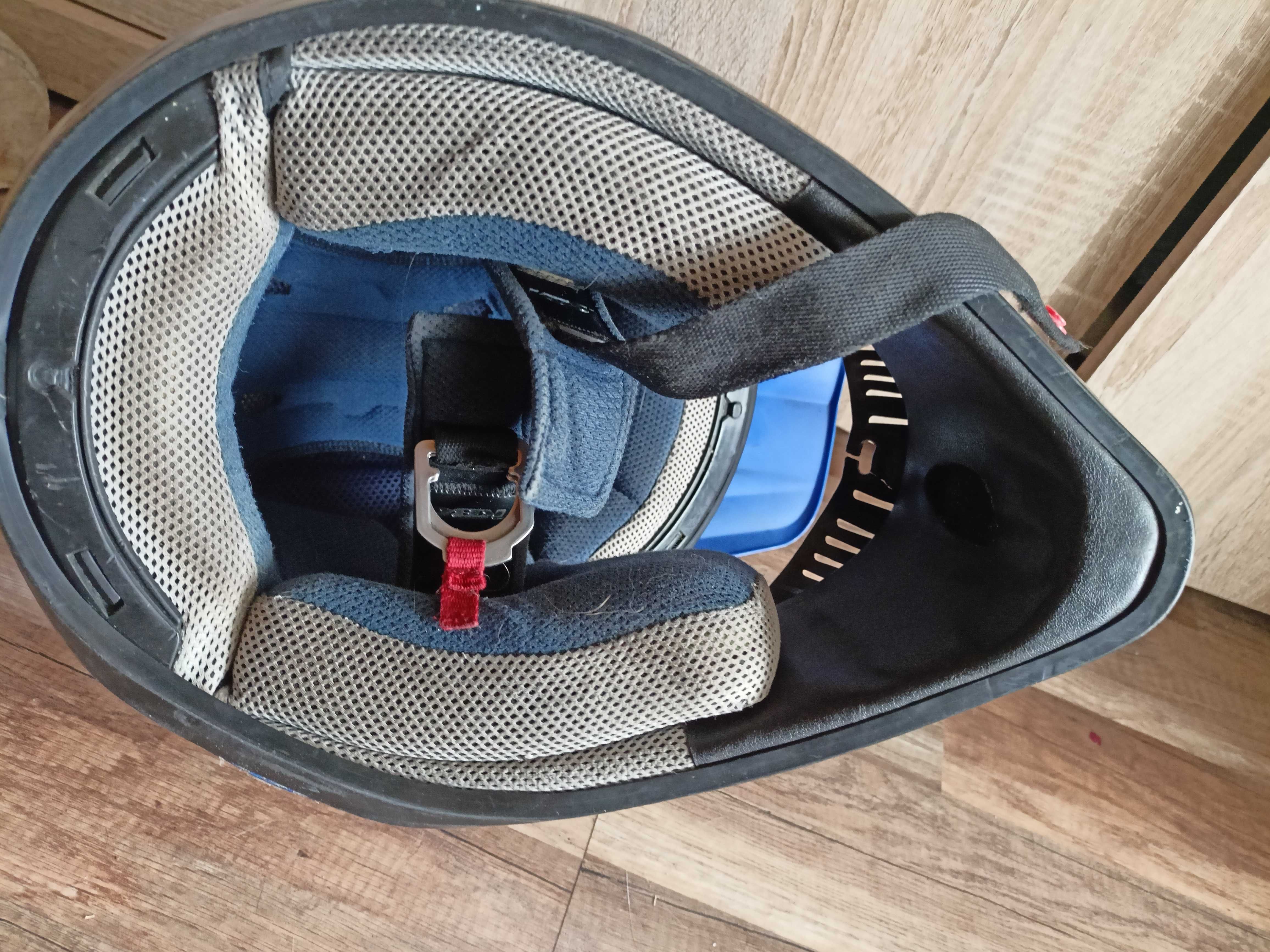 Kask motorowy rozmiar s-m KBC