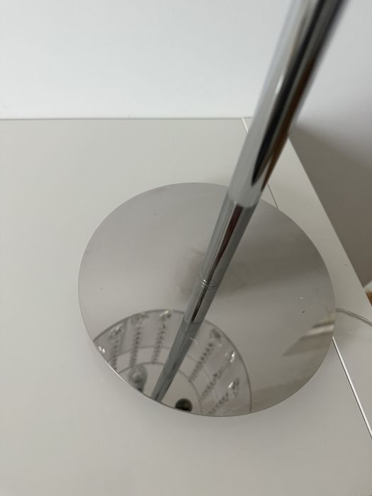 Lampa stojaca - biala