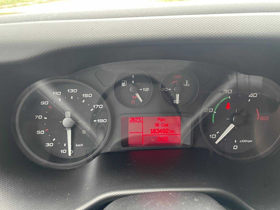Iveco Dailly niski przebieg 184 tys km 64000zl zamiana