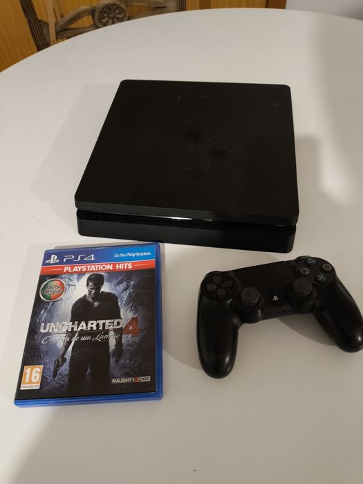Playstation 4 Slim 1TB