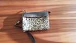 Bolsa/Carteira Leopardo Stradivarius