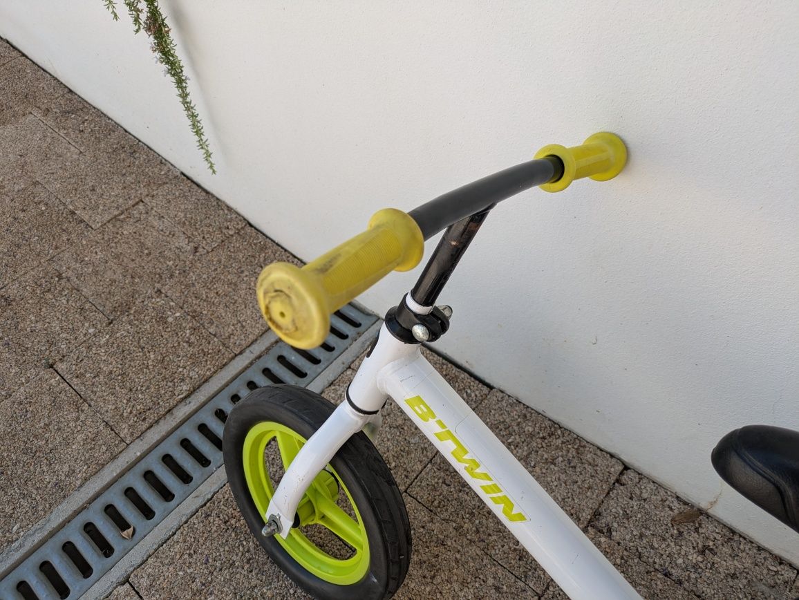 B'Twin RunRide 10