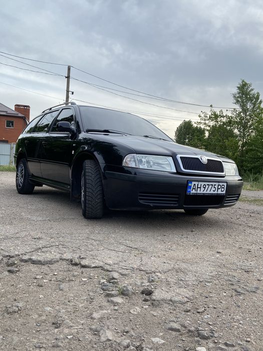 Продам Шкоду тур 1.6