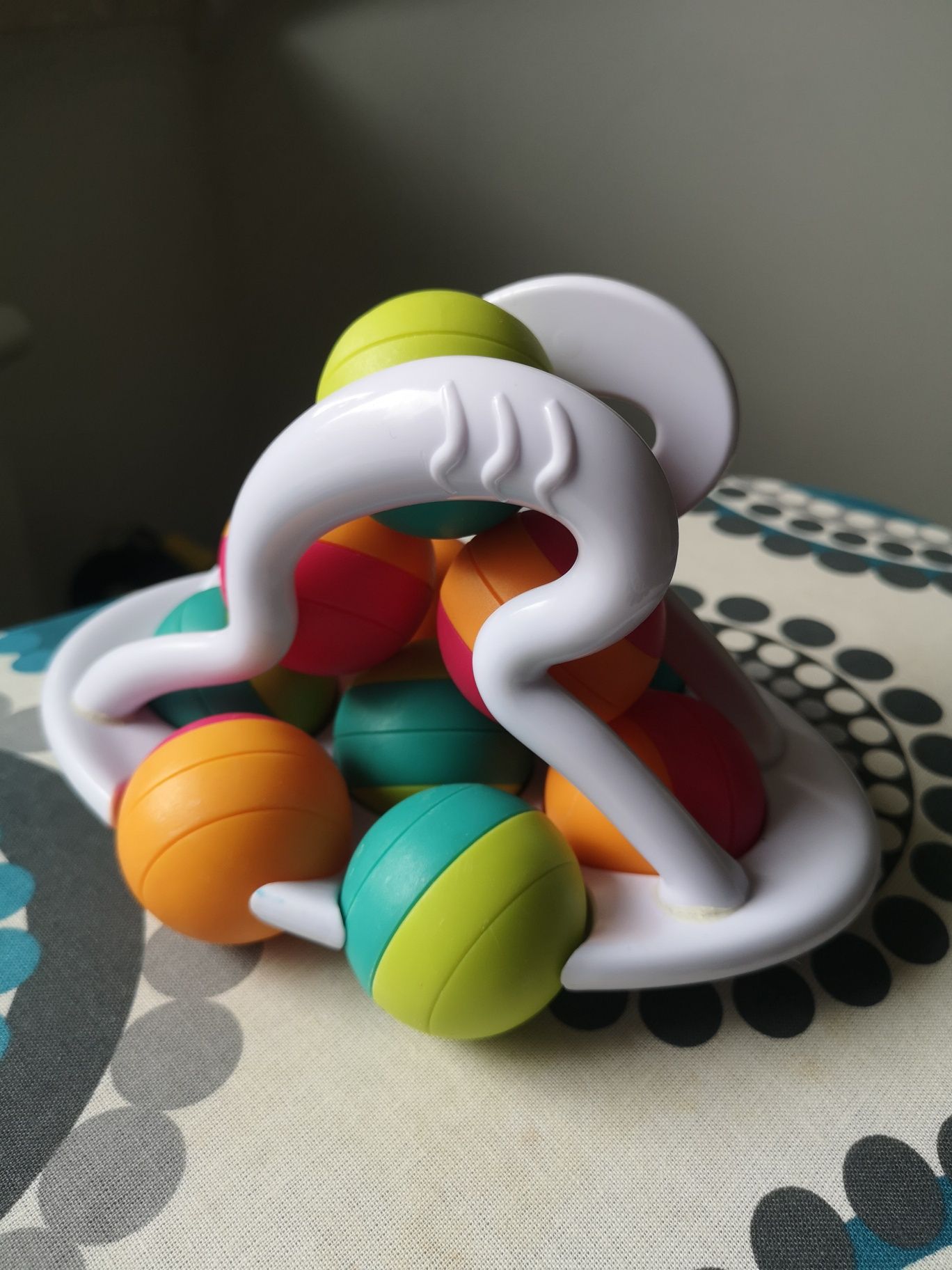 Rollingo fat brain toys pojazd z kulkami