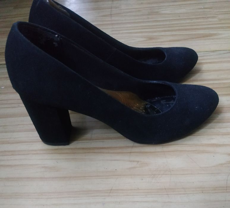 Buty na obcasie damskie 38