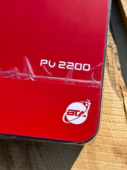 Купити гібридний інвертор Гібридні сонячні інвертори Fronus PV2200 12v