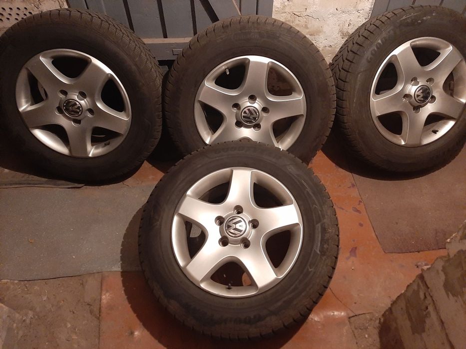 Резина з дисками 235/65/17