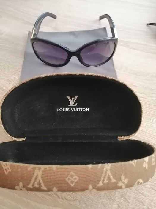 Okulary przeciwsłoneczne Louis Vuitton.