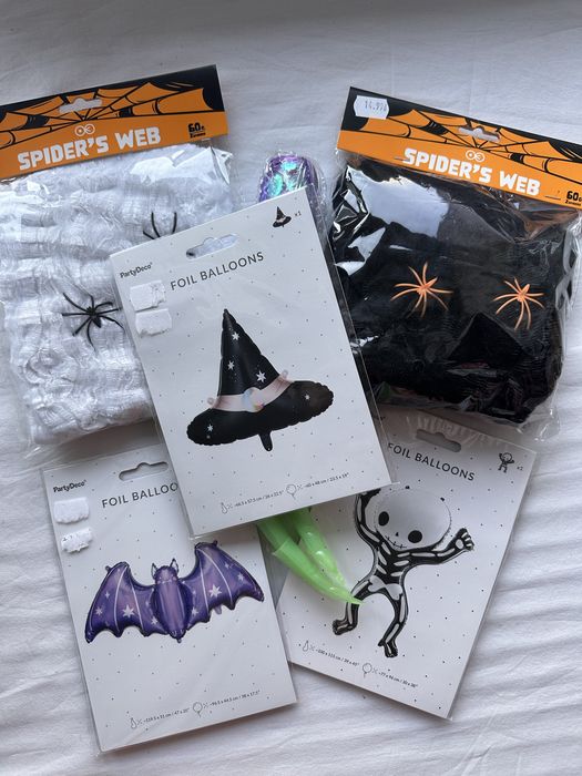 Dekoracja sztuczna pajęczyna z pająkami balony ozdoby Halloween