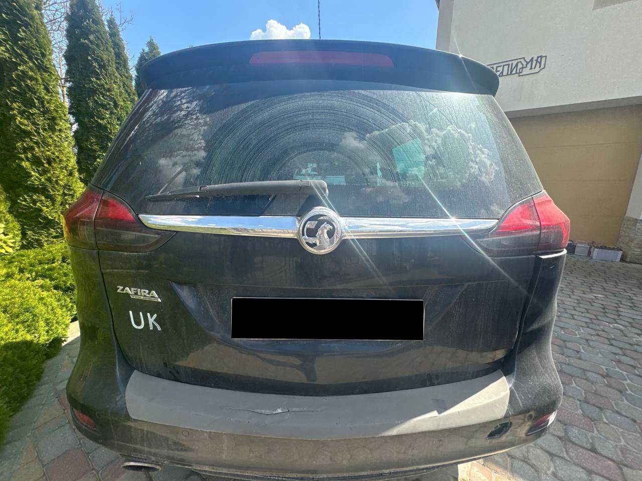 Кришка Багажника в зборі зі склом до Opel Zafira C 2012-2016