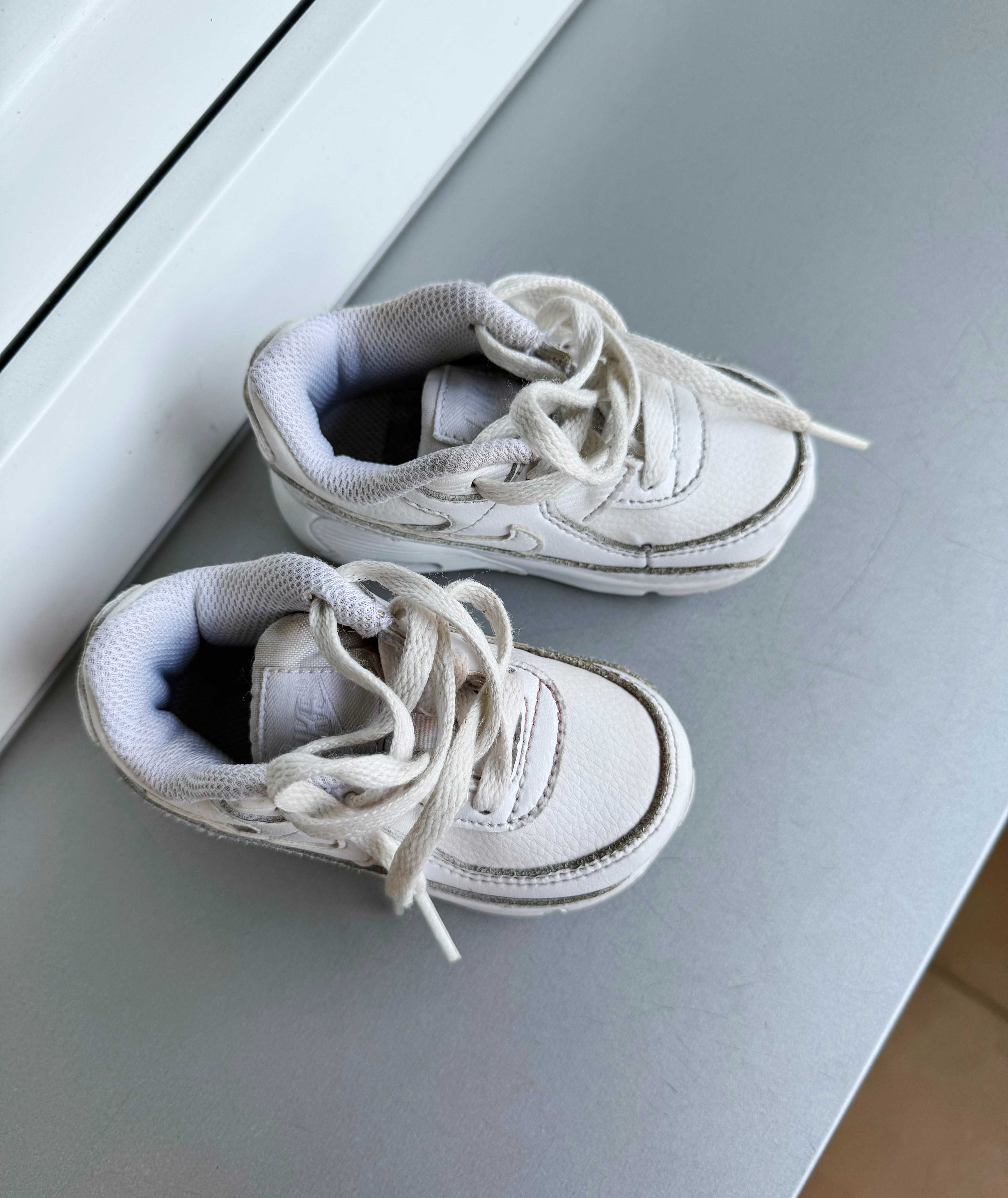 Buty Nike rozmiar 21 /  Nike AirMax / Buty dziecięce