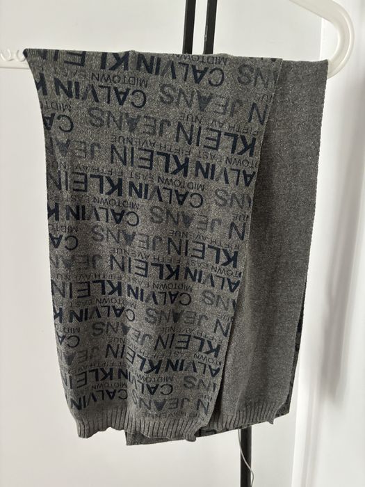 Szalik Calvin Klein szaro niebieski