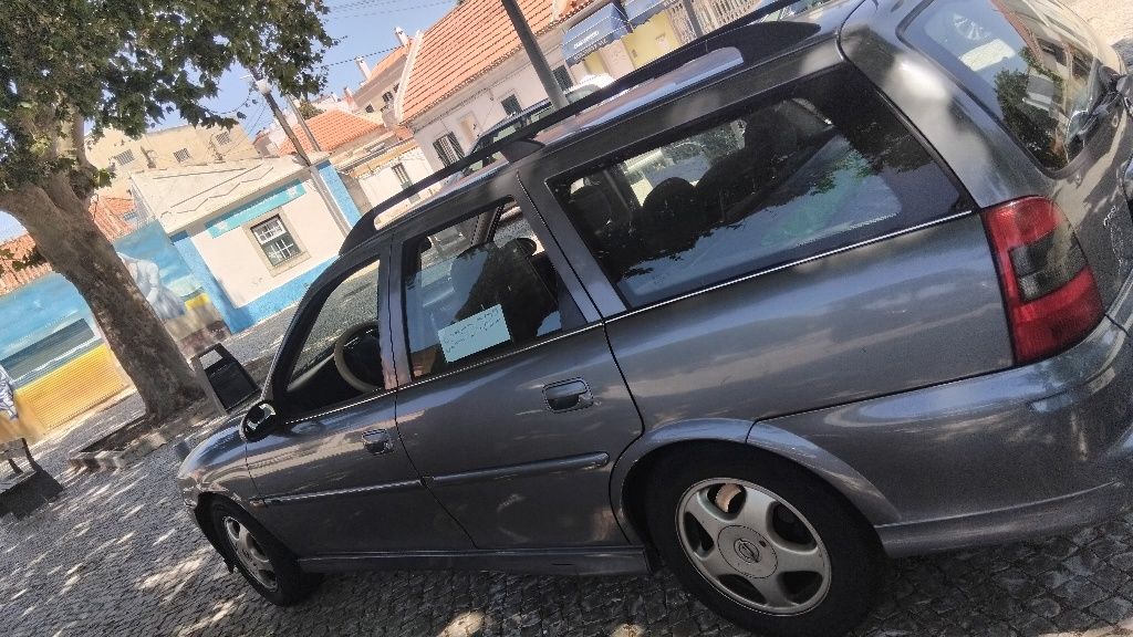 Vendo carro barato