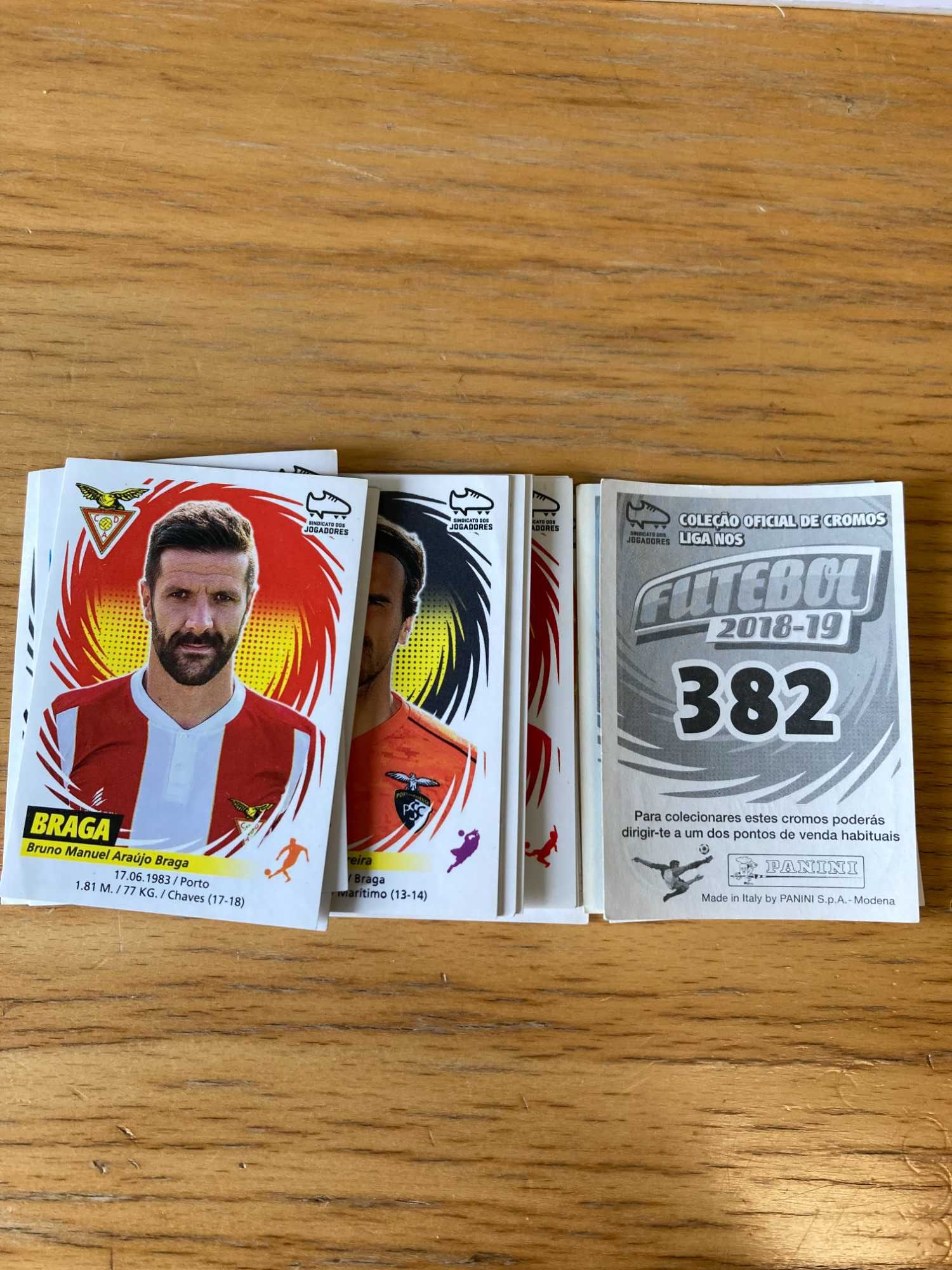 Cromos futebol da Liga NOS 2018/2019 e 2019/2020