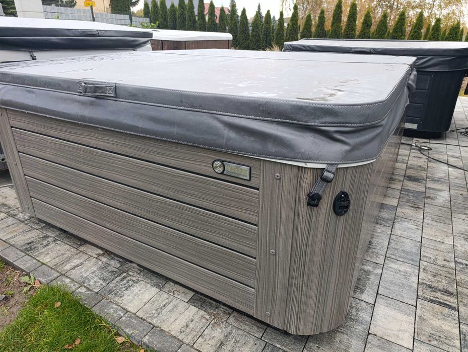 Spa hot tub jacuzzi balia Bania Hot spring