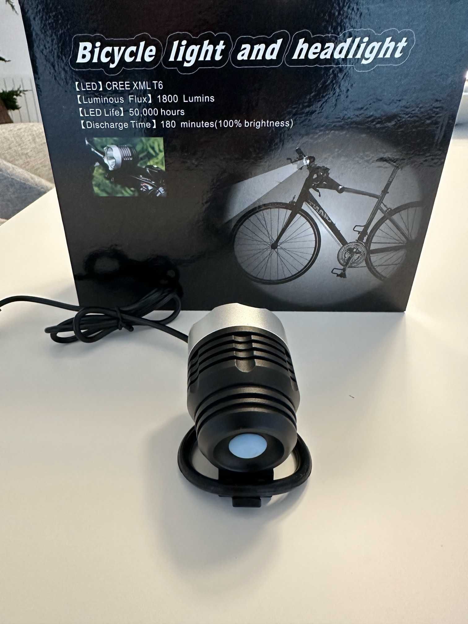 Potente luz frontal bicicleta led 1800 lumens, como nova