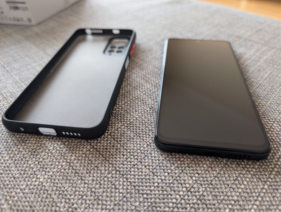 Xiaomi Redmi Note 11 + Capa como Novos