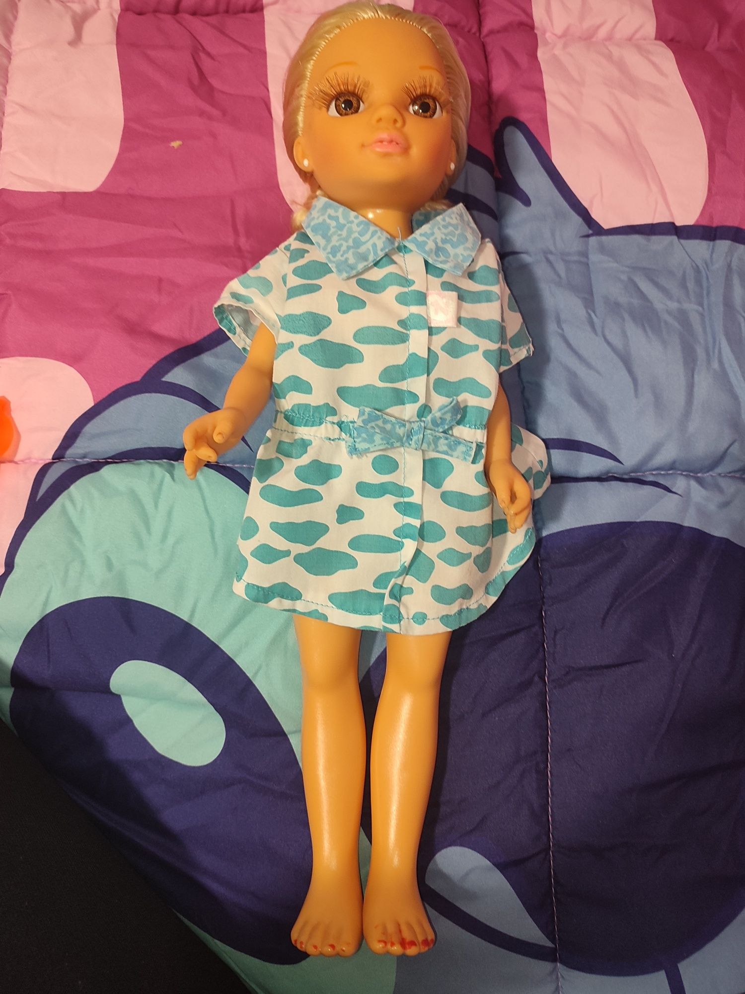 Nancy boneca com vestido