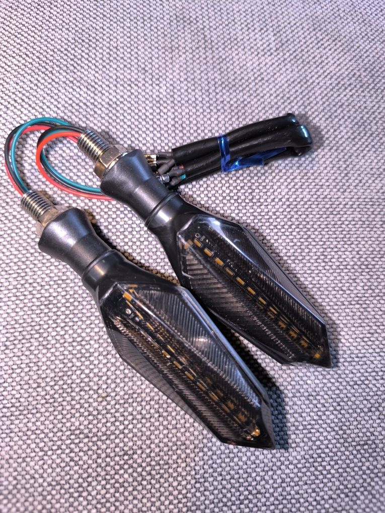 Piscas mota led novos