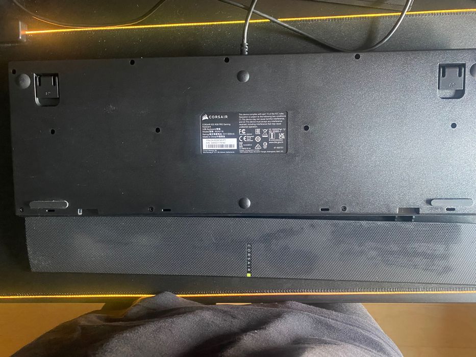 Teclado Gaming CORSAIR K55 RGB Pro (Membrana - Português - Preto)