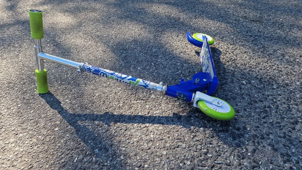 Hulajnoga dla dziecka niebieska