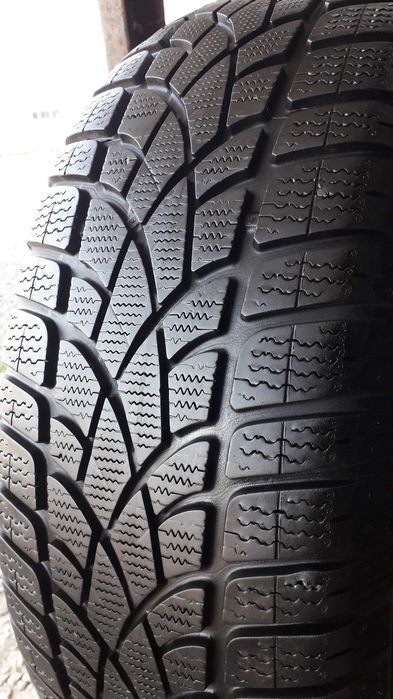 Зимові шини 235/65 R17  Dunlop sp winter sport 3d