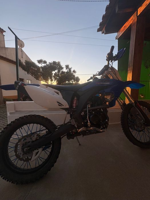 Mzk 250 (réplica yzf)