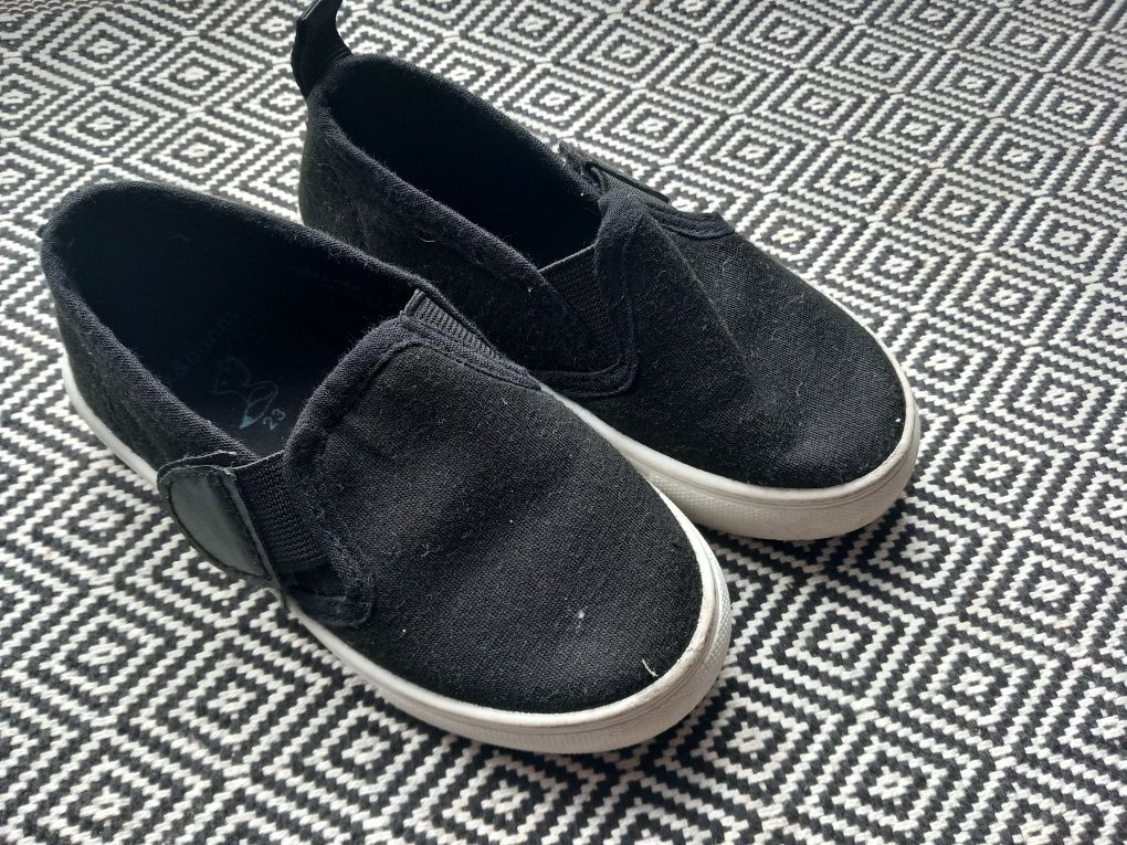 TRAMPKI SLIM 23 czarne dla chłopca buty buciki trampeczki