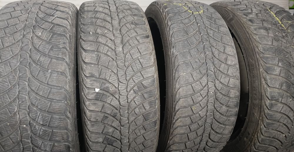 Komplet opon zimowych Kumho